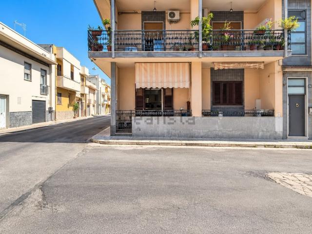 Appartamento in vendita di 130 m² in Via Emilia, 20