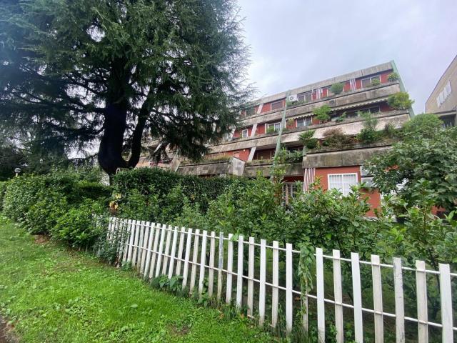 Appartamento in vendita di 130 m² in Via Enzo Balzarotti