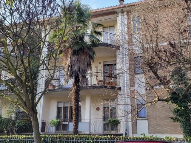 Appartamento in vendita di 130 m² in Via Enrico Bernardi, 23