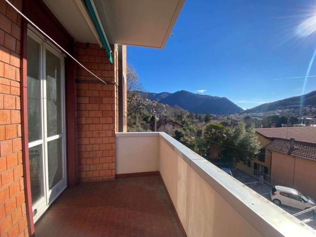 Appartamento in vendita di 130 m² in Via Enrico Toti, 9