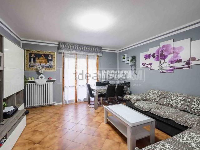 Appartamento in vendita di 130 m² in Via Europa, 10