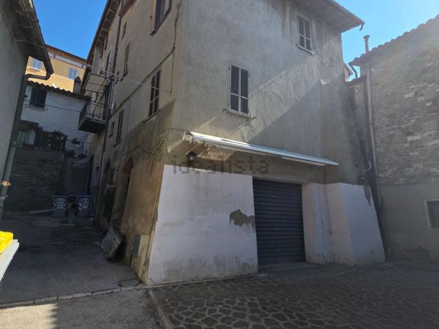 Appartamento in vendita di 130 m² in Via F.lli Papini