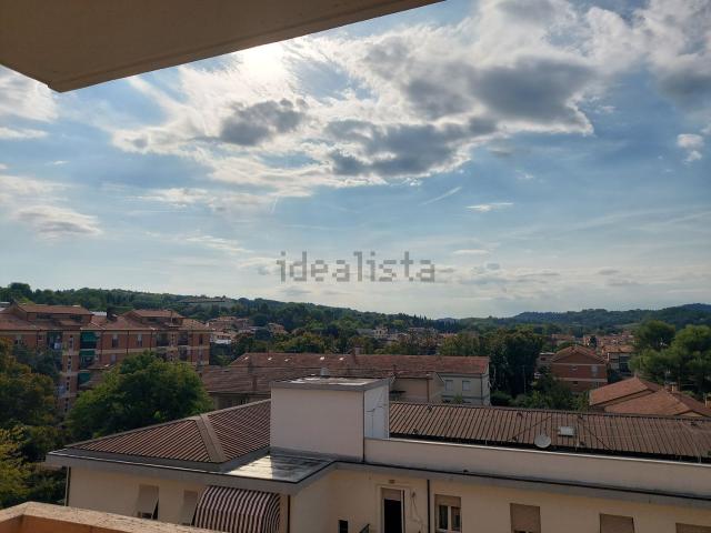 Appartamento in vendita di 130 m² in Via Federico Commandino, 30