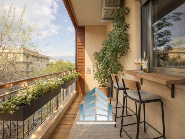 Appartamento in vendita di 130 m² in Via Fabiola