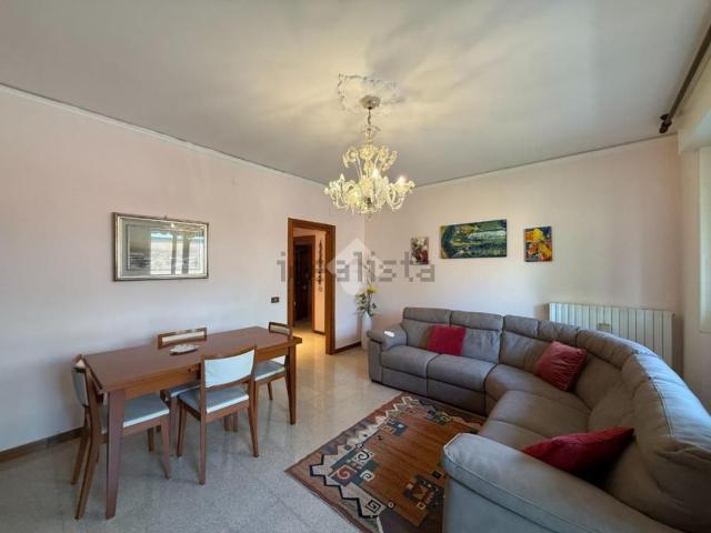 Appartamento in vendita di 130 m² in Via Fiordiligi, 38