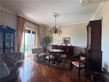 Appartamento in vendita di 130 m² in Via Francesco Baracca, 26