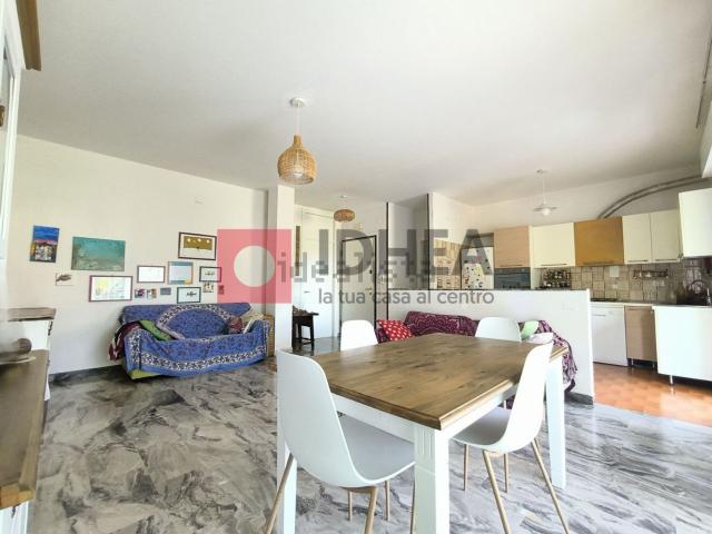 Appartamento in vendita di 130 m² in Via Francesco Barbiero