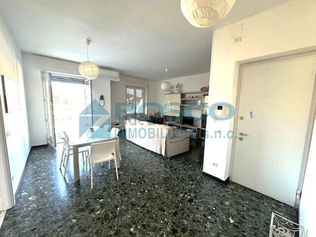 Appartamento in vendita di 130 m² in Via Francesco Crispi, 74