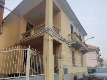 Appartamento in vendita di 130 m² in Via Francesco de Antonio