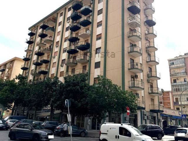 Appartamento in vendita di 130 m² in Via Francesco La Colla, 5