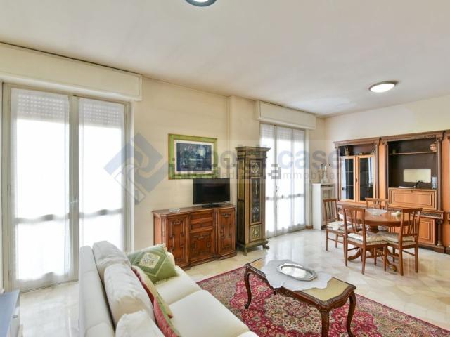 Appartamento in vendita di 130 m² in Via Francesco Rismondo