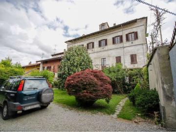 Appartamento in vendita di 130 m² in Via Francesco Tronzano, 4