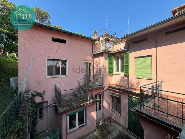 Appartamento in vendita di 130 m² in Via Fratelli Ceci, 15