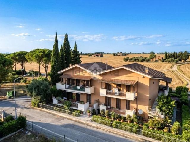 Appartamento in vendita di 130 m² in Via Fratelli Rosselli, 85