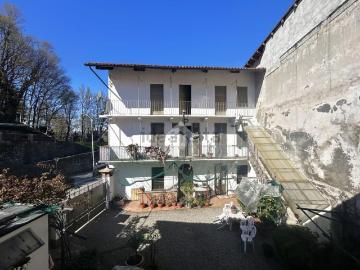 Appartamento in vendita di 130 m² in Via Ivrea, 2