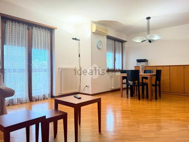 Appartamento in vendita di 130 m² in Via IX Giugno, 19