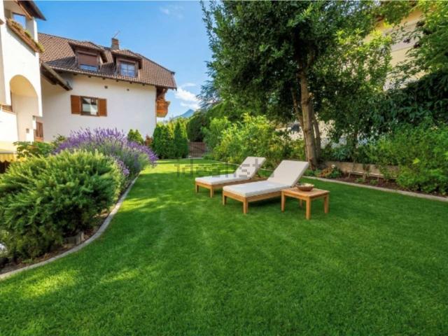 Appartamento in vendita di 130 m² in Via Lavardi, 7