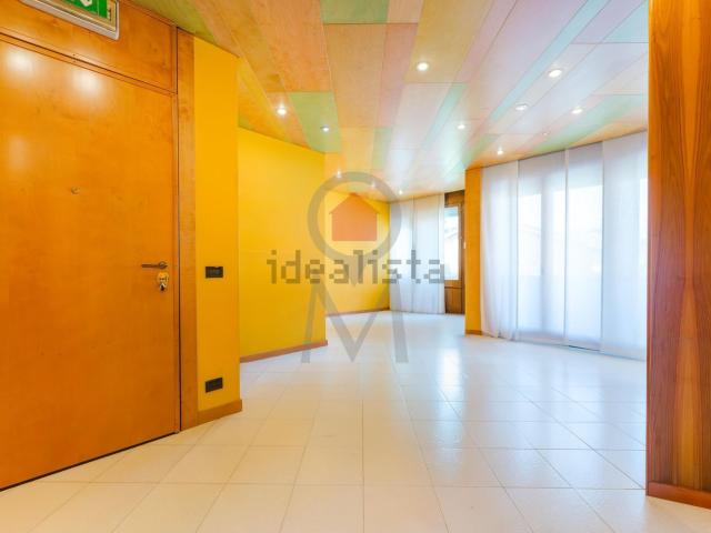 Appartamento in vendita di 130 m² in Via Lamberto Chisini, 1