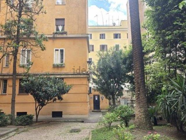 Appartamento in vendita di 130 m² in Via Ludovico di Vartemà