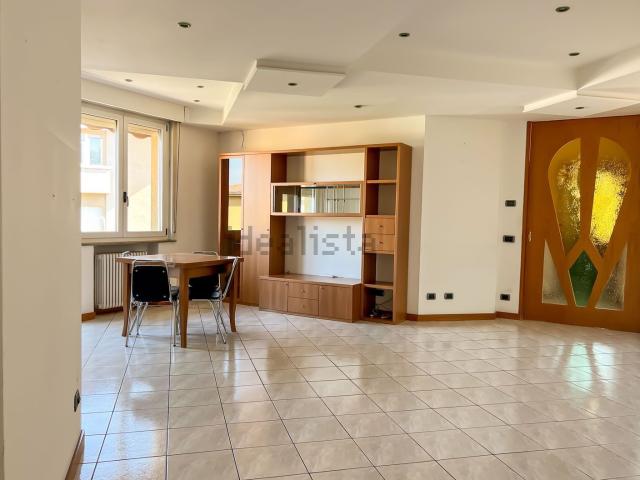 Appartamento in vendita di 130 m² in Via Luigi Casartelli