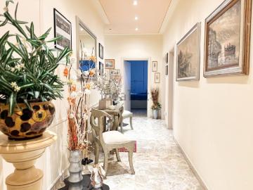 Appartamento in vendita di 130 m² in Via Luigi Cherubini, 1