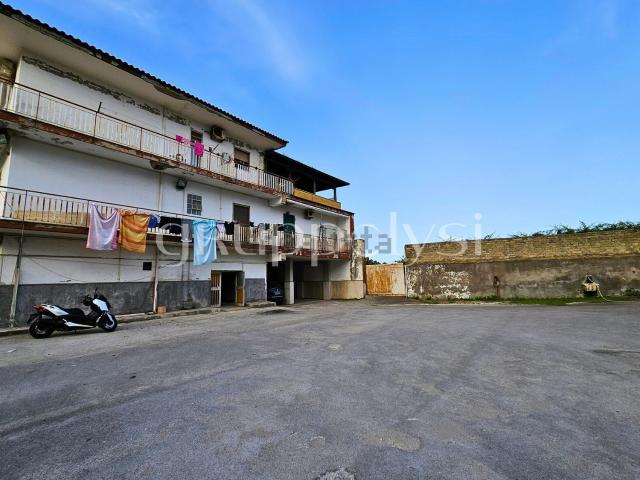 Appartamento in vendita di 130 m² in Via Luigi Renato Sansone