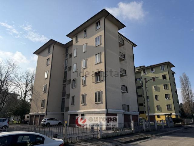 Appartamento in vendita di 130 m² in Via Monte Sabotino