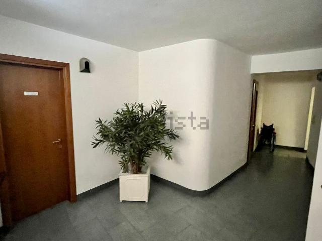 Appartamento in vendita di 130 m² in Via Monte Pasubio