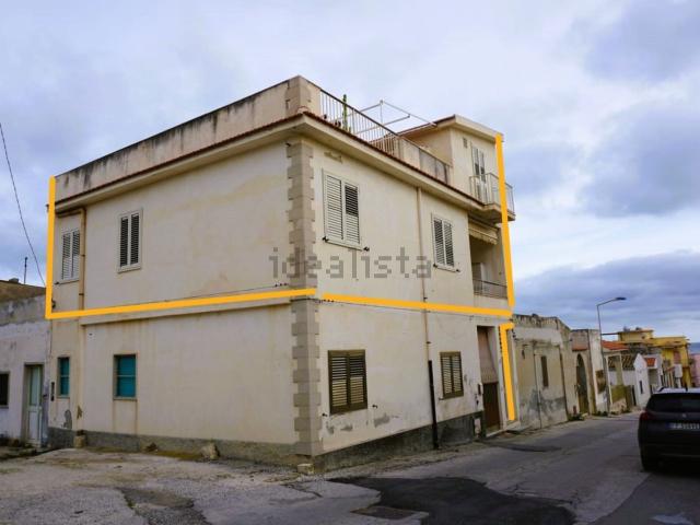Appartamento in vendita di 130 m² in Via Madame Curiè, 50