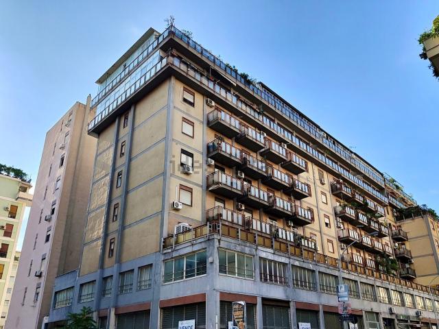 Appartamento in vendita di 130 m² in Via Maggiore Pietro Toselli