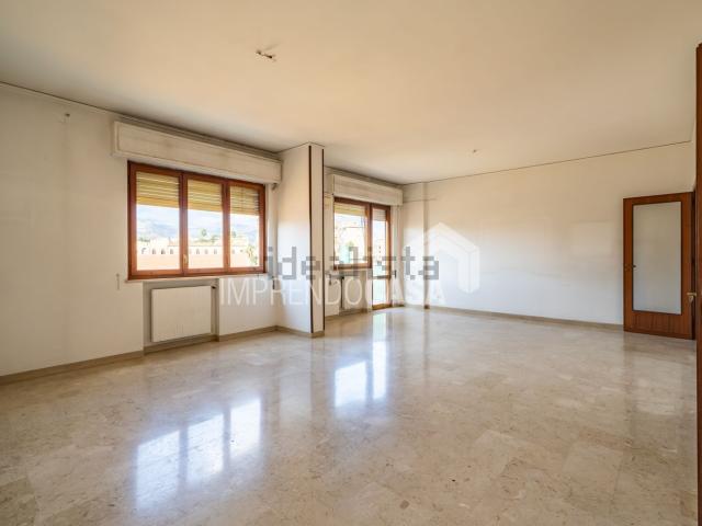 Appartamento in vendita di 130 m² in Via Malaspina, 65