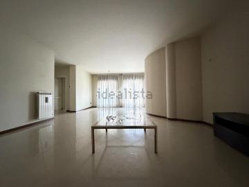 Appartamento in vendita di 130 m² in Via Mantova, 54
