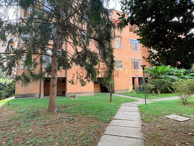 Appartamento in vendita di 130 m² in Via Mario Azzi, 24