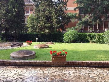 Appartamento in vendita di 130 m² in Via Mario Lalli, 4