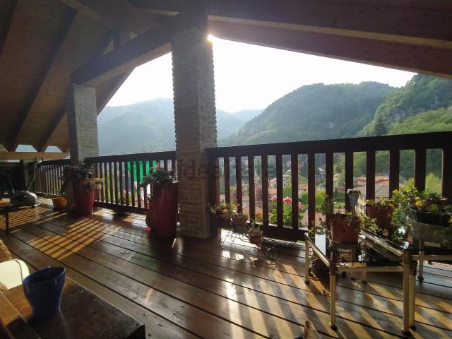 Appartamento in vendita di 130 m² in Via Marie Therese Steiert