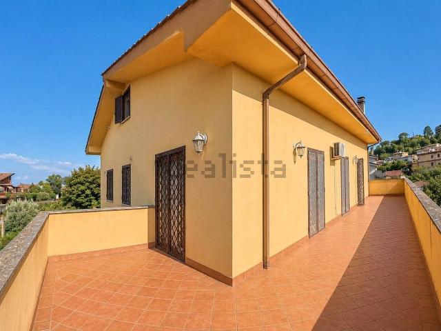 Appartamento in vendita di 130 m² in Via Melicuccà