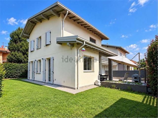 Appartamento in vendita di 130 m² in Via Mirasole