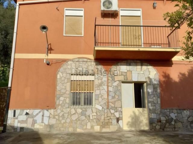 Appartamento in vendita di 130 m² in Via Musco Angelo, 212