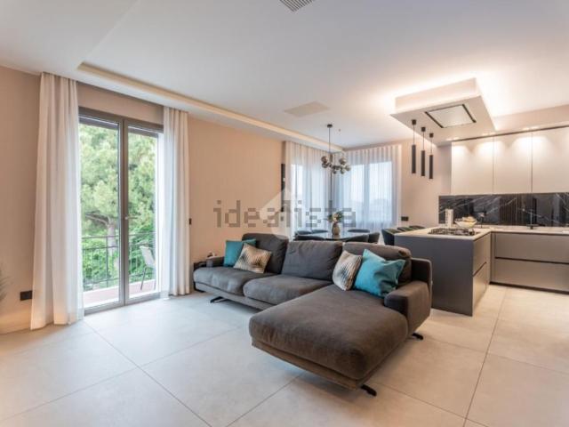 Appartamento in vendita di 130 m² in Via Nicola Giangi, 95