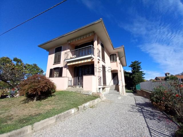 Appartamento in vendita di 130 m² in Via Sottoronco