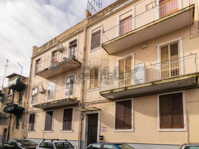 Appartamento in vendita di 130 m² in Via Salvo D&apos Acquisto, 66