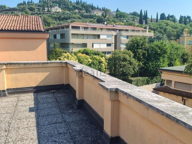 Appartamento in vendita di 130 m² in Via San Leonardo, 1