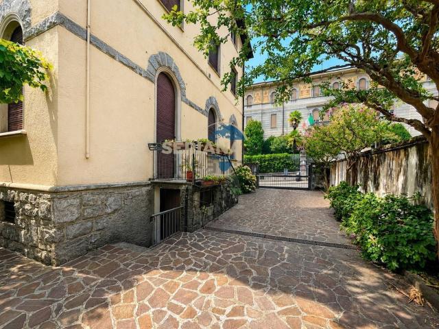 Appartamento in vendita di 130 m² in Via Santa Lucia