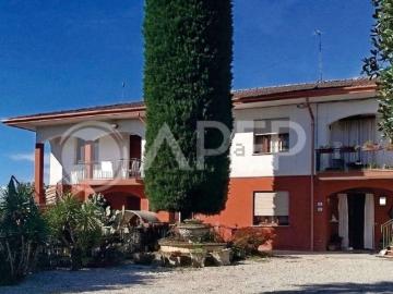 Appartamento in vendita di 130 m² in Via Sega, 1717