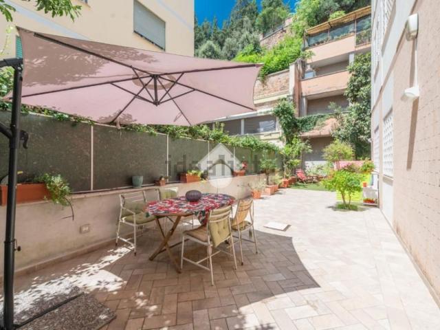 Appartamento in vendita di 130 m² in Via Seneca, 34