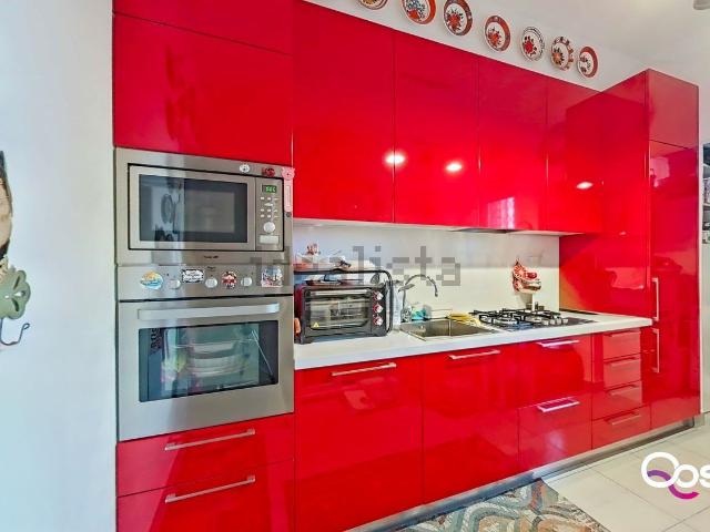 Appartamento in vendita di 130 m² in Via Sporting Mirasole, 50