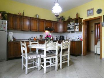 Appartamento in vendita di 130 m² in Via Ponzano
