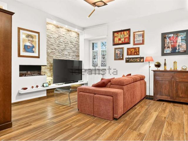 Appartamento in vendita di 130 m² in Via Porta Ronca, 15