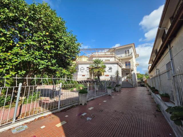 Appartamento in vendita di 130 m² in Via Papa Gennaro