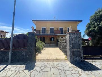 Appartamento in vendita di 130 m² in Via Pescara, 27